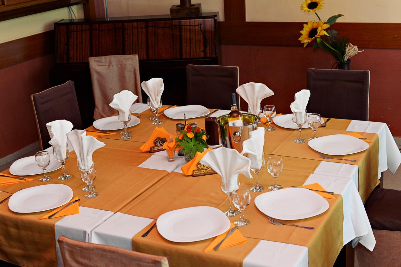 Family Art-Hotel Zora Βράτσα Εξωτερικό φωτογραφία