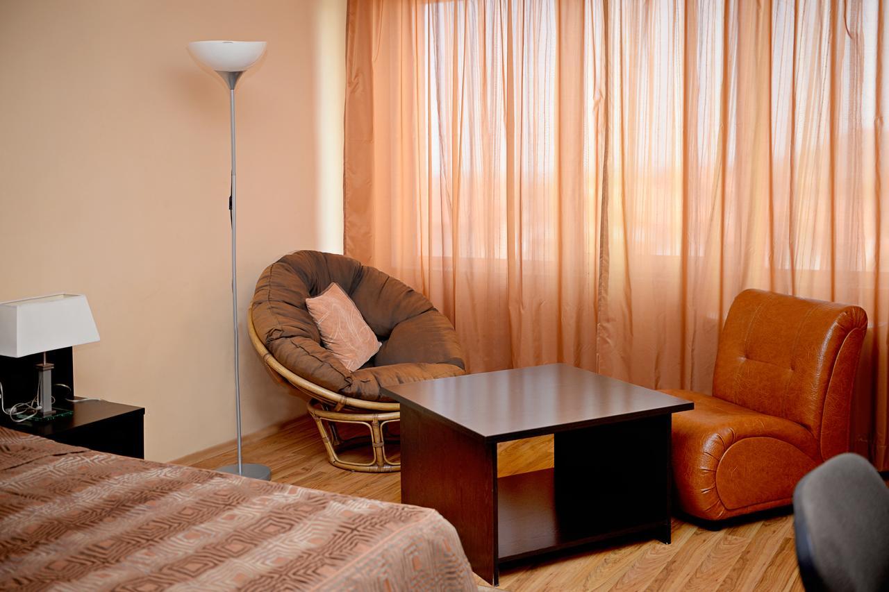 Family Art-Hotel Zora Βράτσα Εξωτερικό φωτογραφία