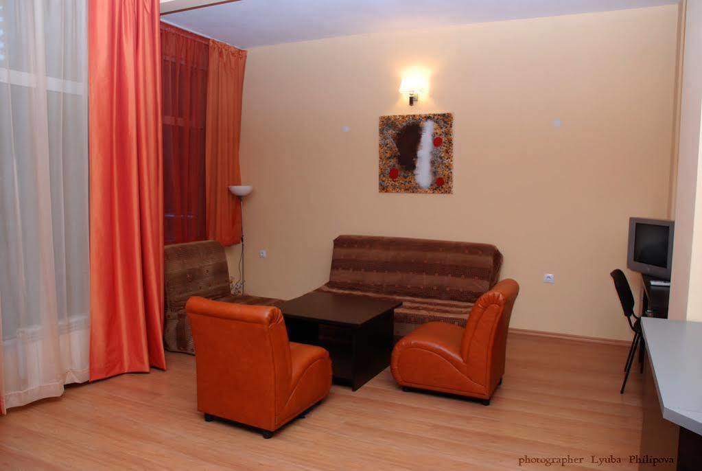 Family Art-Hotel Zora Βράτσα Εξωτερικό φωτογραφία